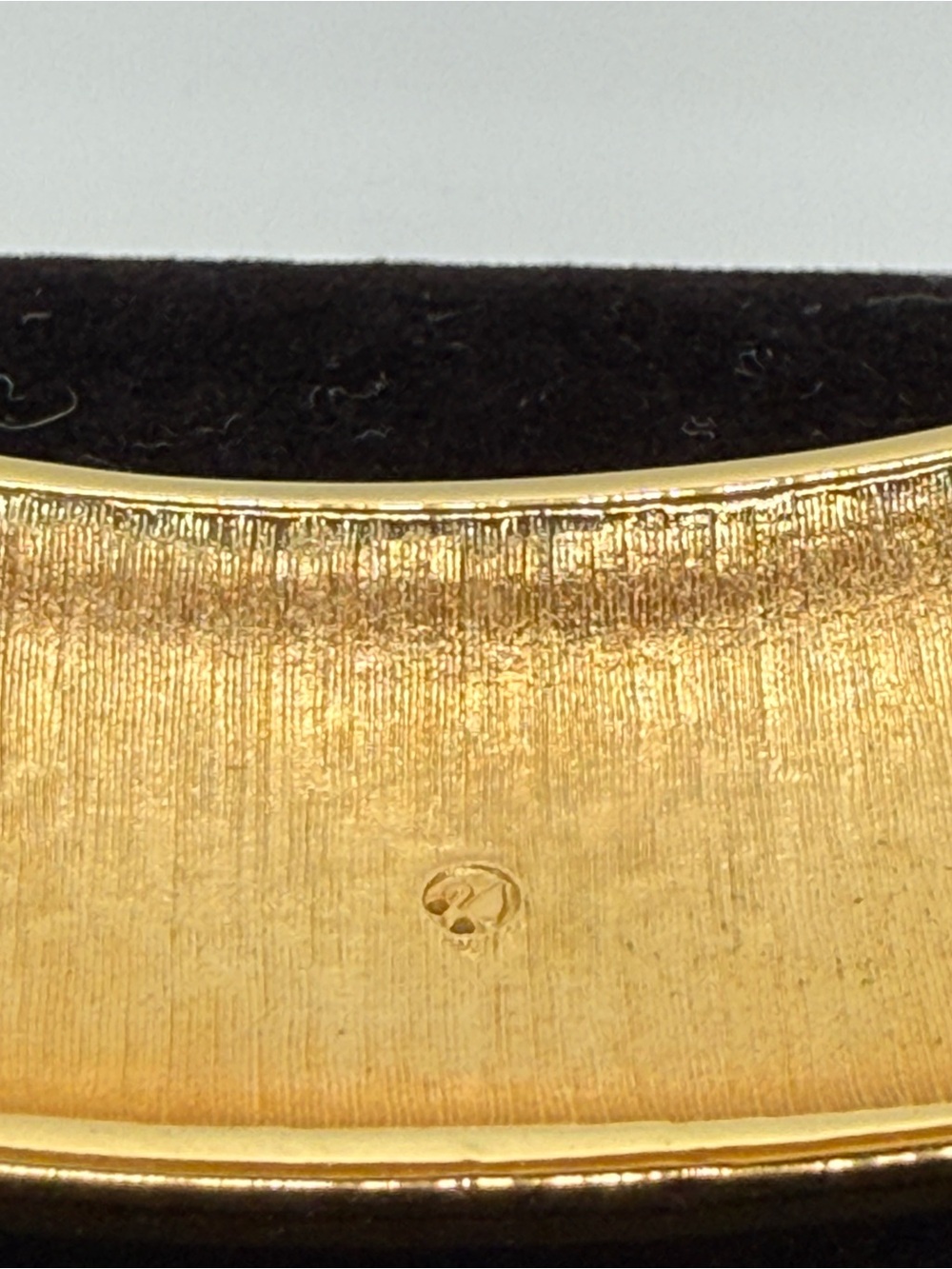 Vintage Swarovski Crystal Gold Tone Hinged Cuff Bracelet Baguette Pavé - Picture 2 of 7